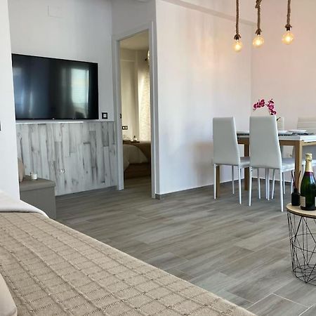 Coqueto Apartamento De Playa Con Piscina Y Terraza Valensiya Dış mekan fotoğraf