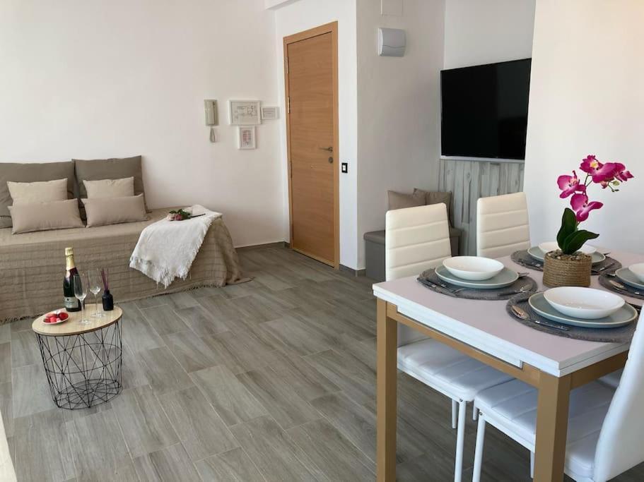 Coqueto Apartamento De Playa Con Piscina Y Terraza Valensiya Dış mekan fotoğraf