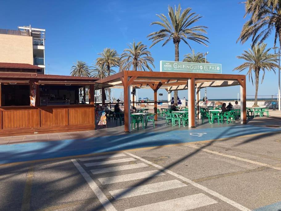 Coqueto Apartamento De Playa Con Piscina Y Terraza Valensiya Dış mekan fotoğraf